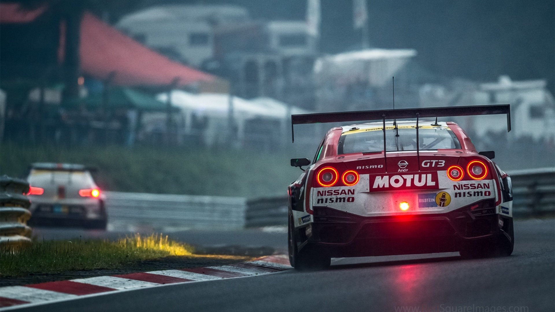 德国女子4x100米自由泳接力队在决赛中获得第八名,女子4x200米自由泳接力决赛冠军