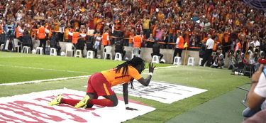 九游9游-中国足球年度最佳射手数据整理，中国足球队最佳射手