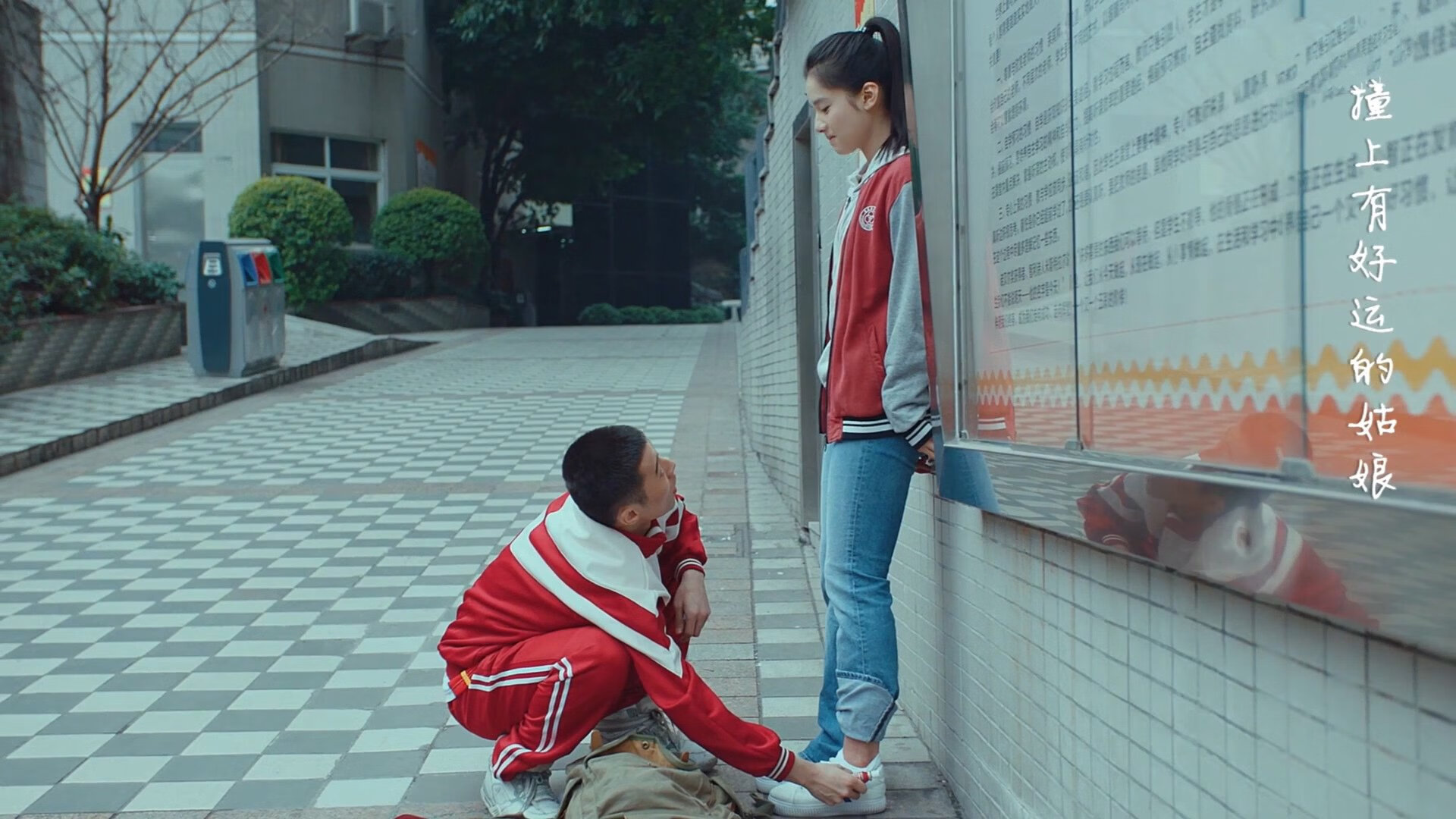 九游网页版官网入口-替补球员发挥出色，保持竞争力，替补球员应从什么位置入场